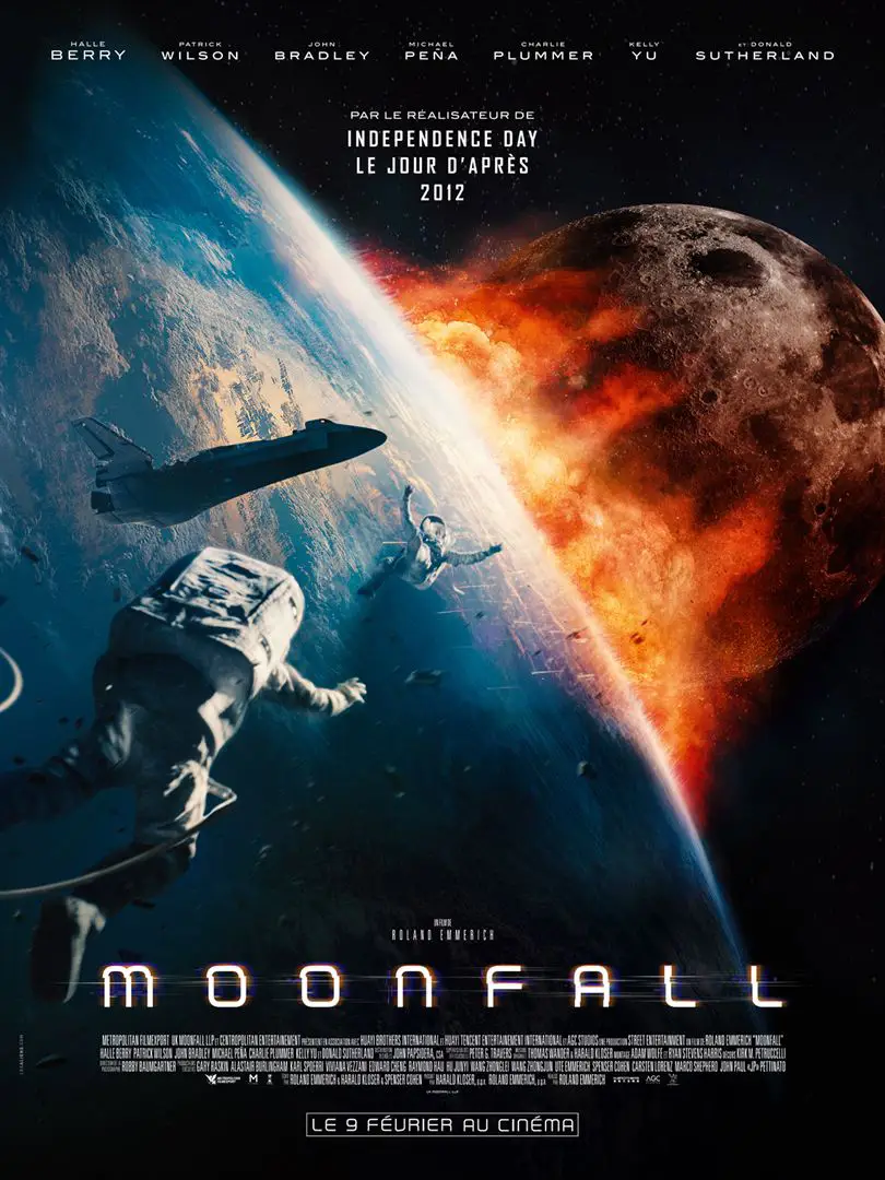 Moonfall-2022-Movie-Review-The-Day-the-Moon-Collapses